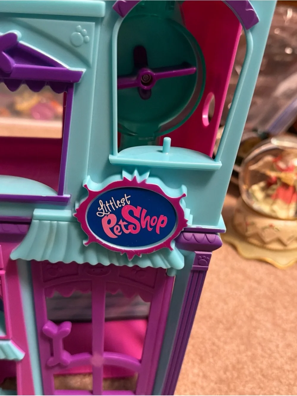 Hasbro 2012 Littlest Pet Shop House Rollin' Rolleroos playset.